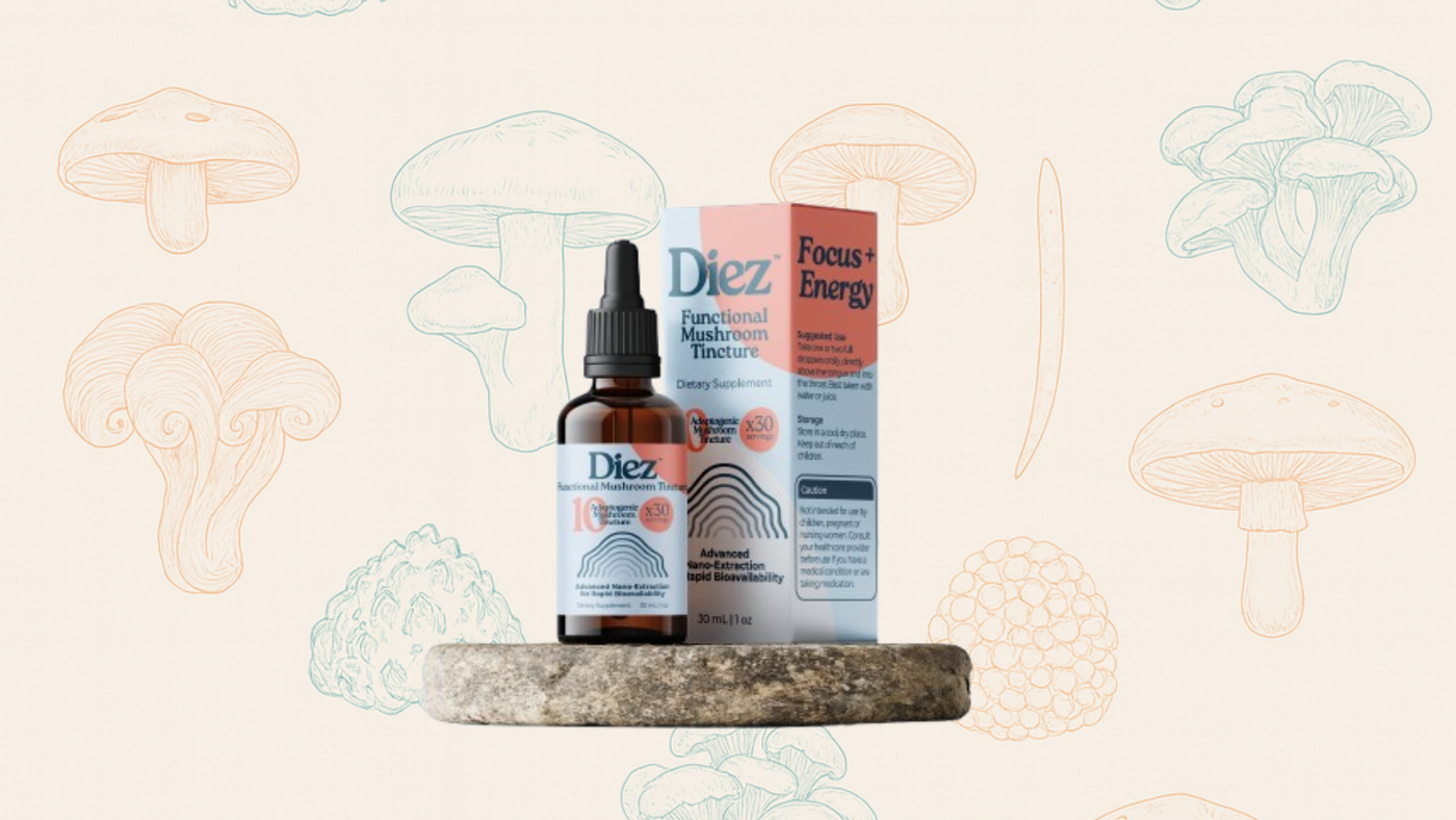 Ten functional mushrooms in the DIEZ adaptogenic tincture blend